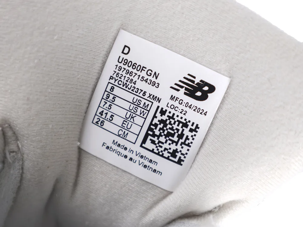 New Balance 9060 Grey Size Label