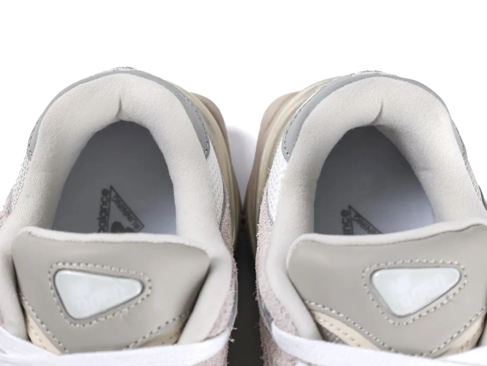 New Balance 9060 Grey Tounge