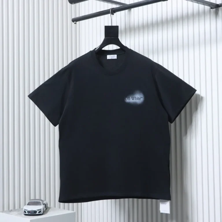Off-White Airbrush Arrow Graphic Heavyweight T-Shirt