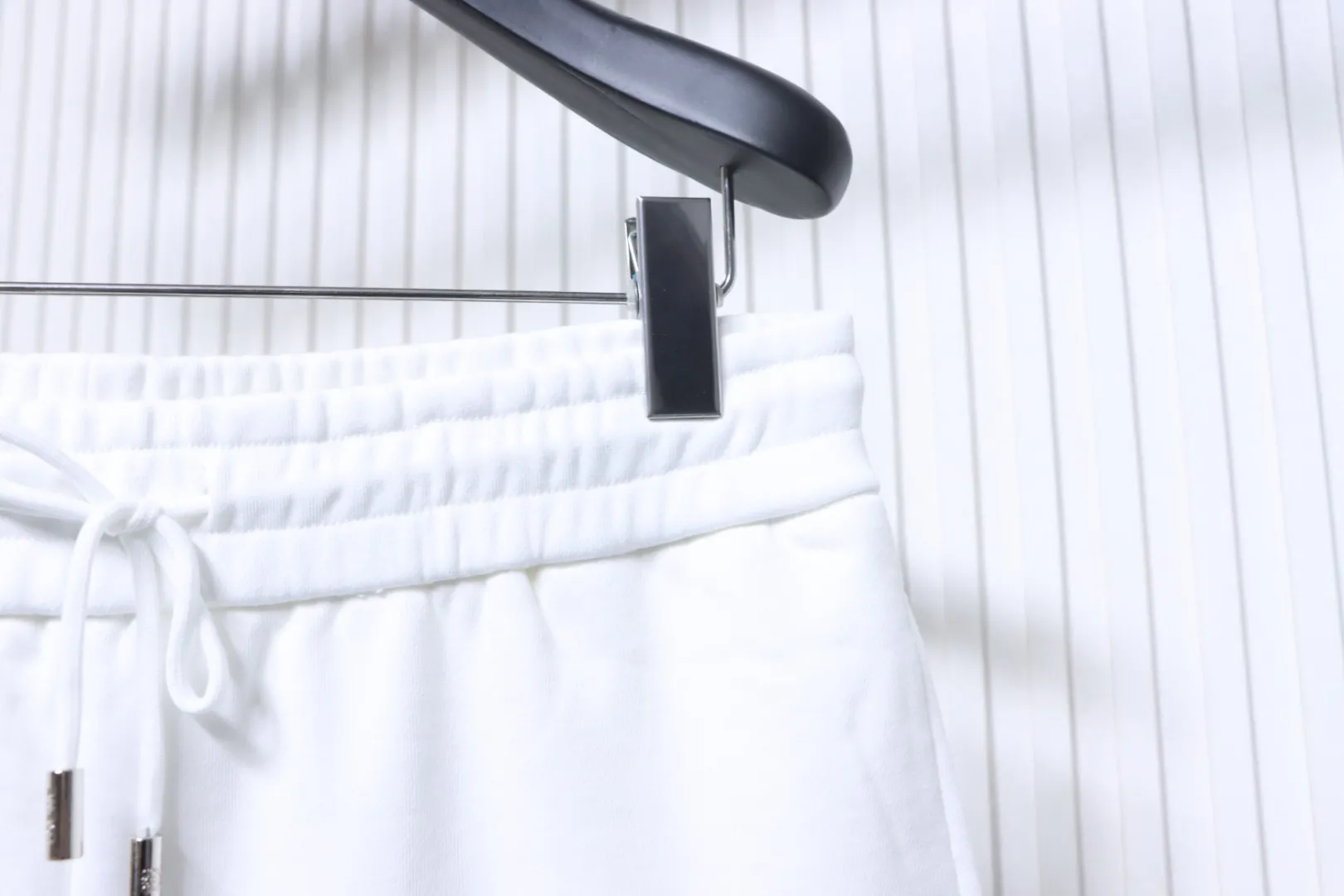 Half View Waistline