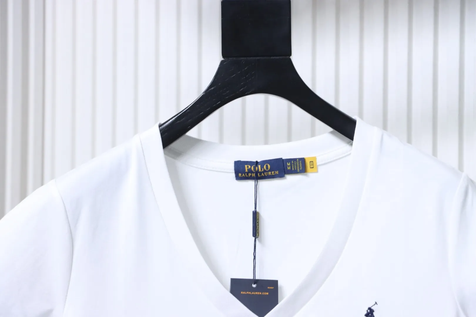 Close-up V-Neck