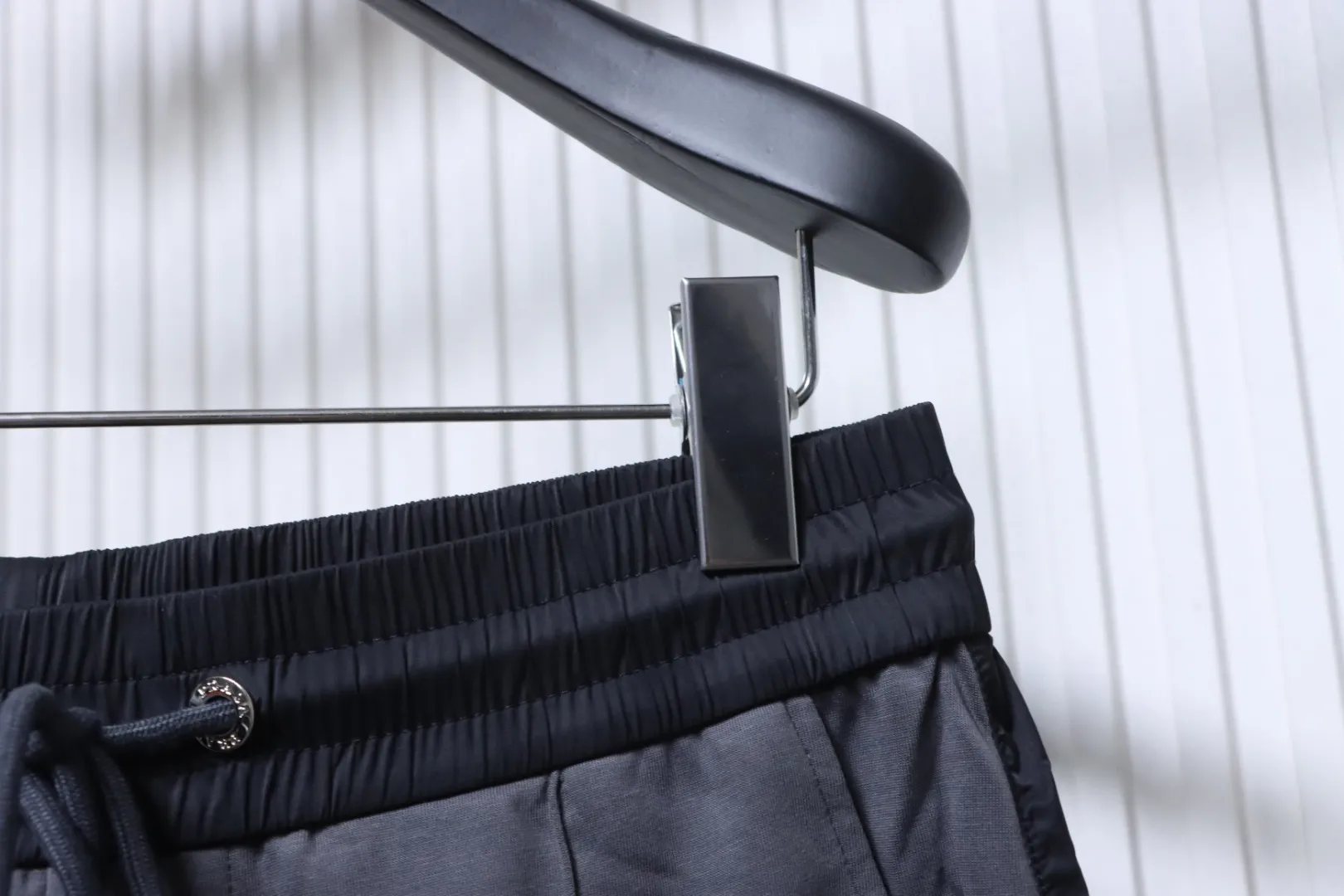 Half View Waistline