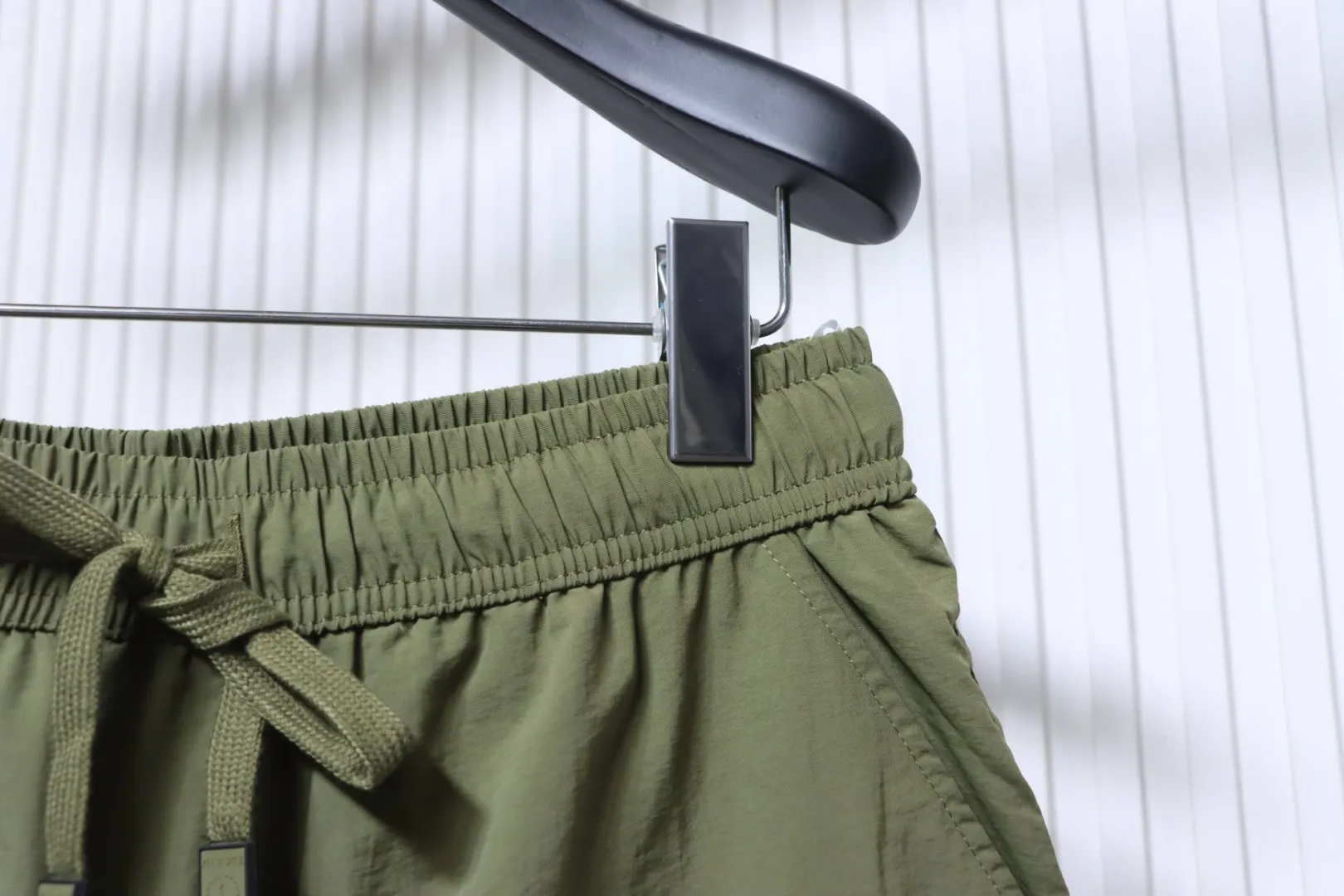 Half View Waistline