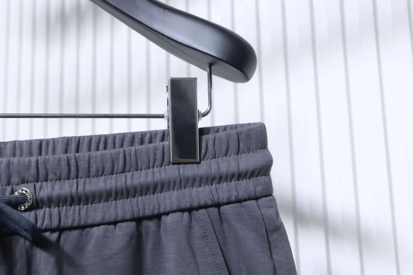 Half View Waistline