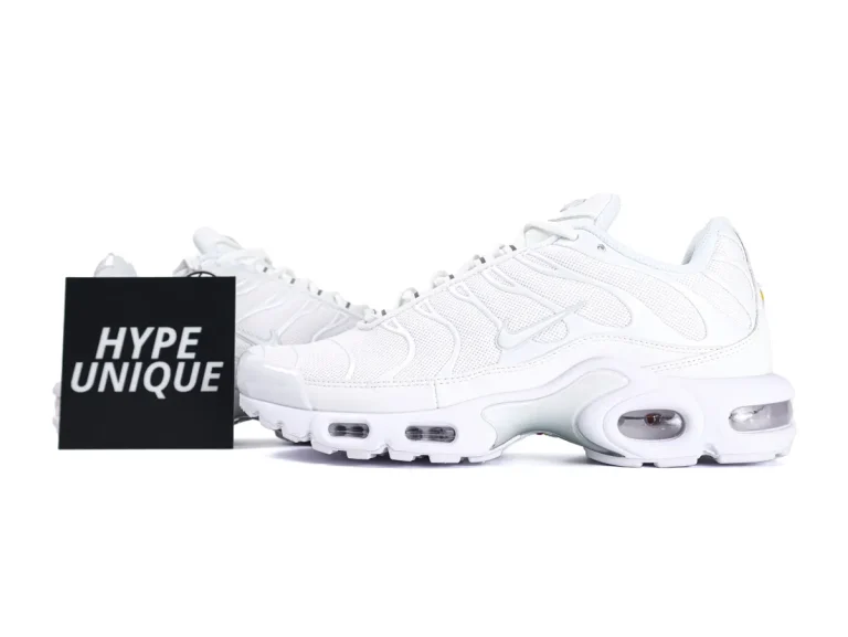 Air Max Plus Triple White Pure Platinum Side Profile