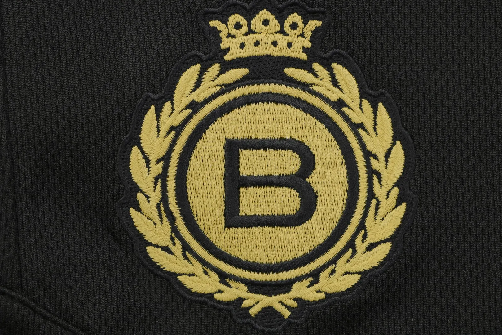 Logo B