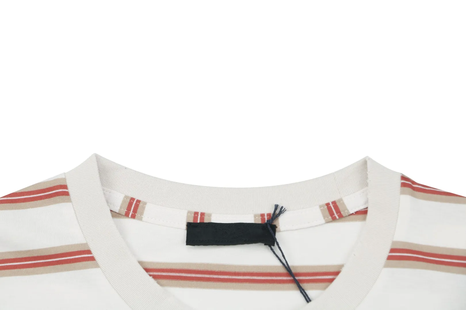Close-up Neckline