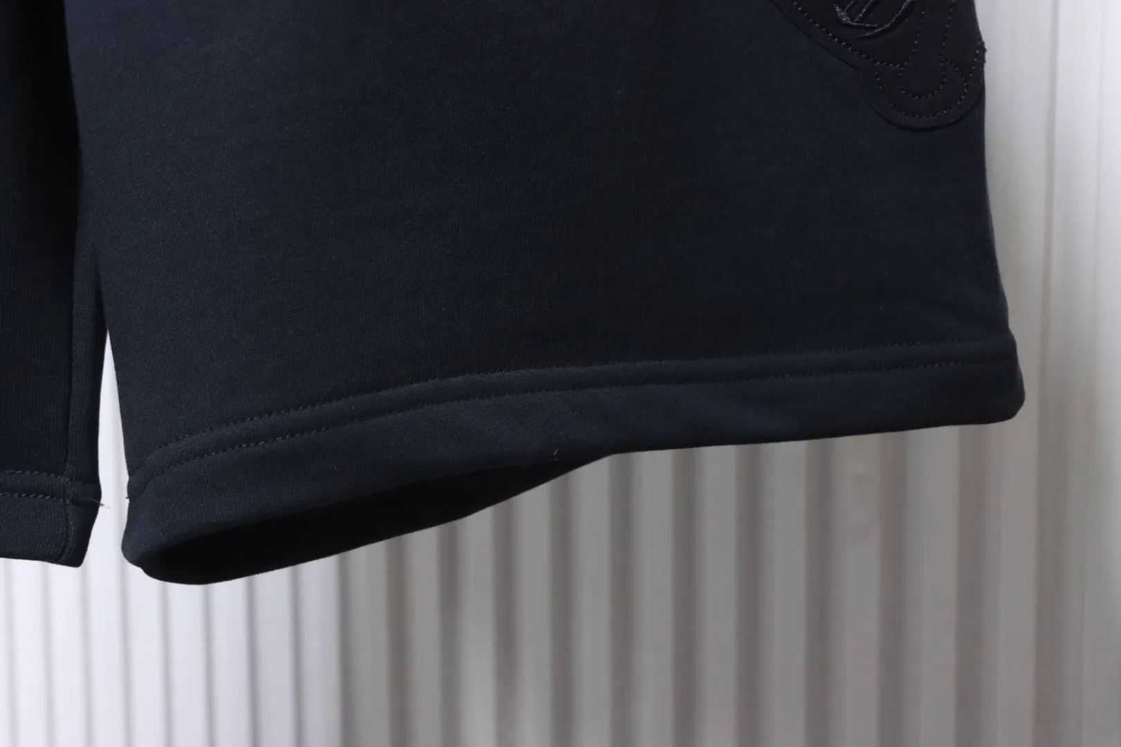 Bottom Hem Detail