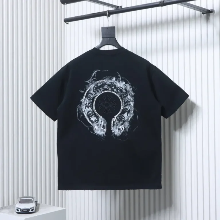 Back CH Crocebone Horseshoe Embroidered Distressed Washed T-Shirt