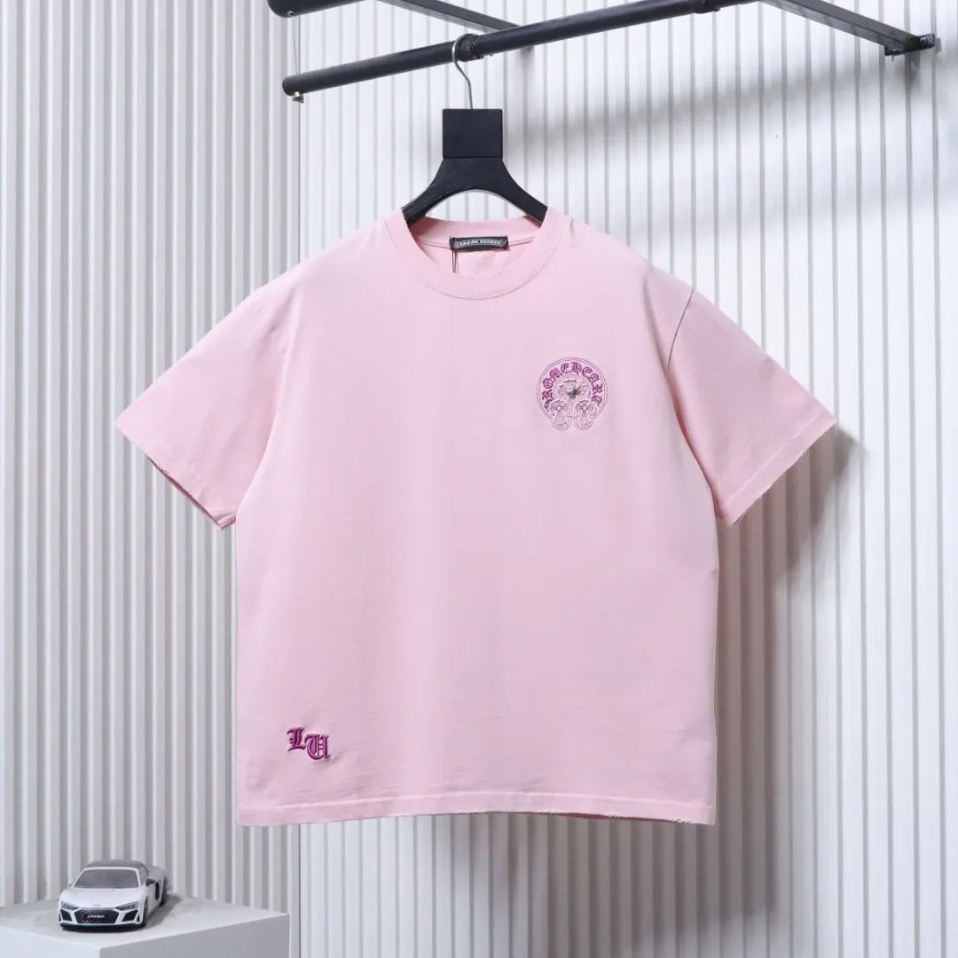CH Horseshoe Cross Distressed Appliqué T-Shirt