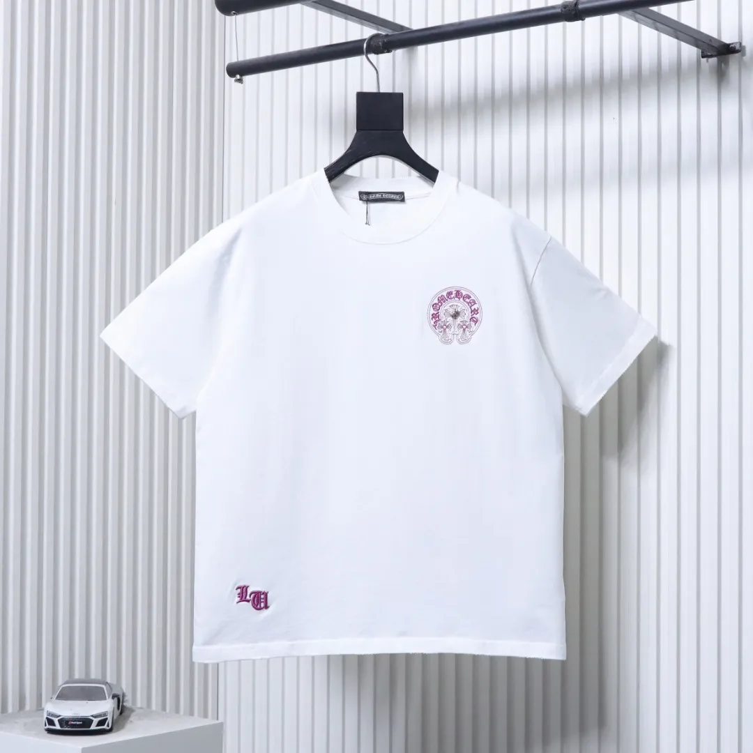 CH Horseshoe Cross Distressed Appliqué T-Shirt