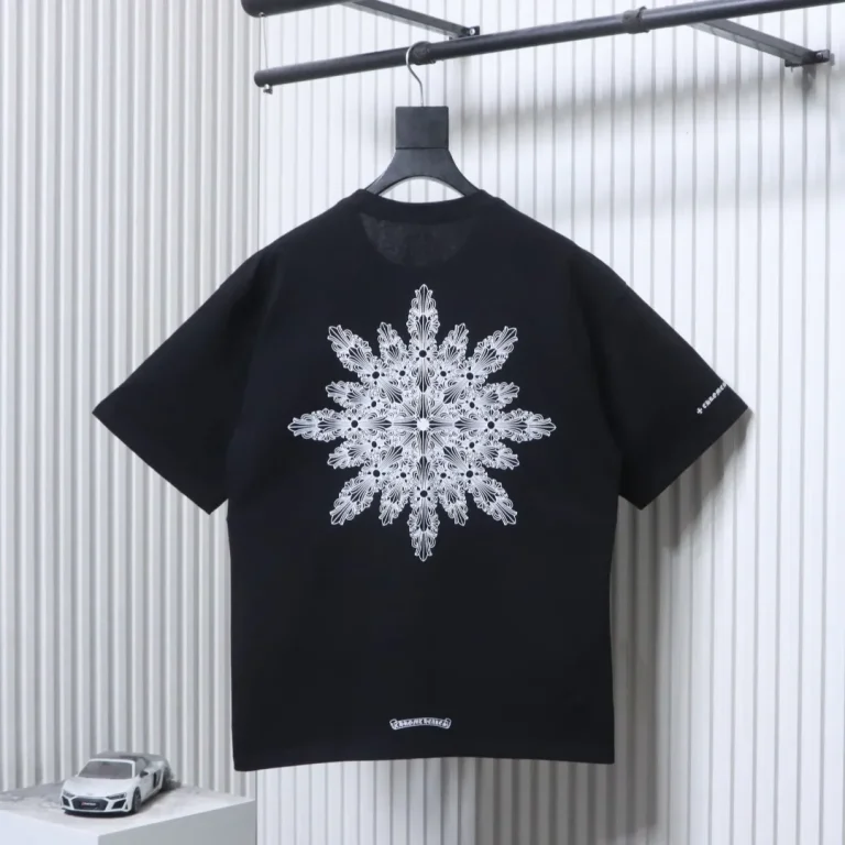 Back CH Snowflake Cross Back Print T-Shirt