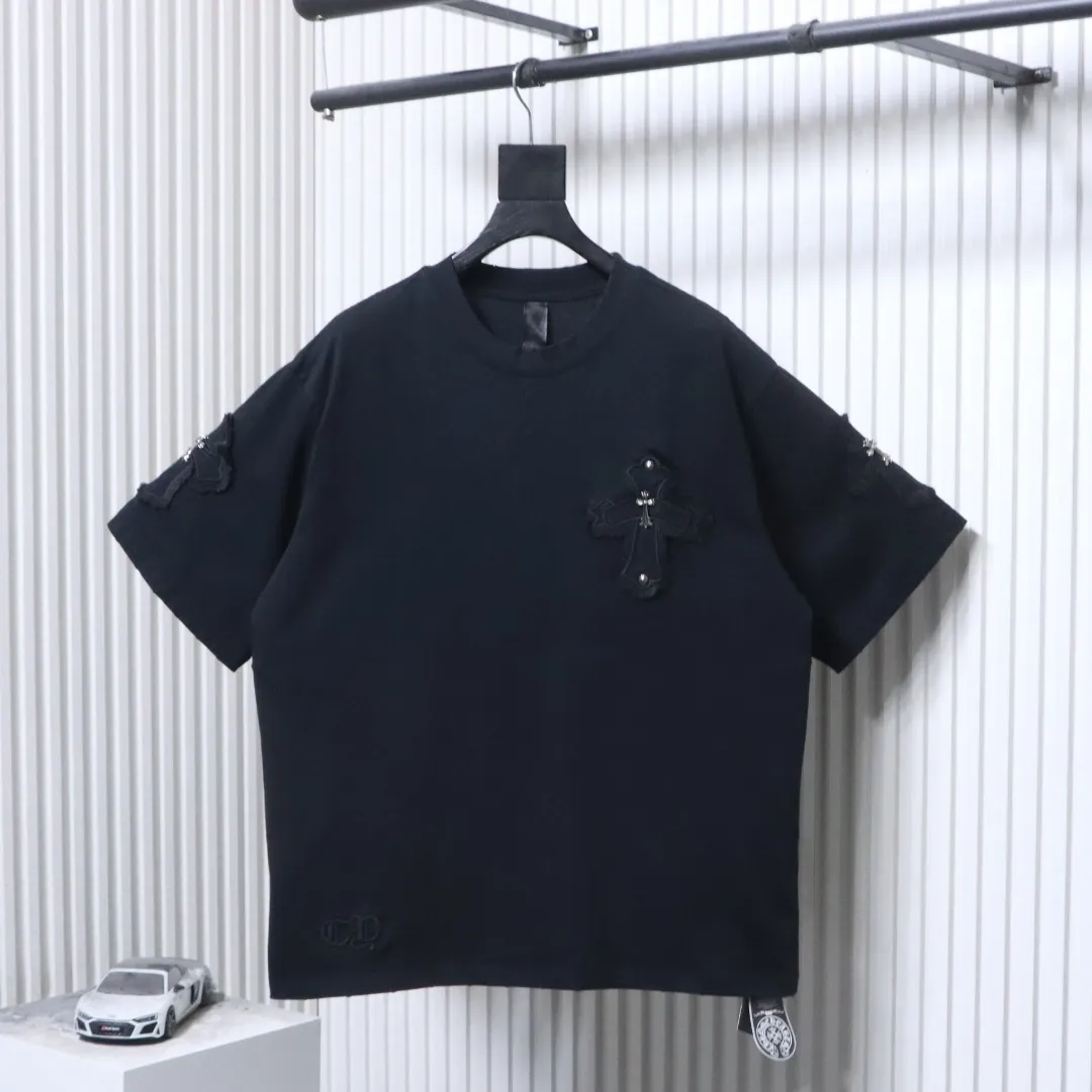 CH Tasseled Appliqué Cross T-Shirt