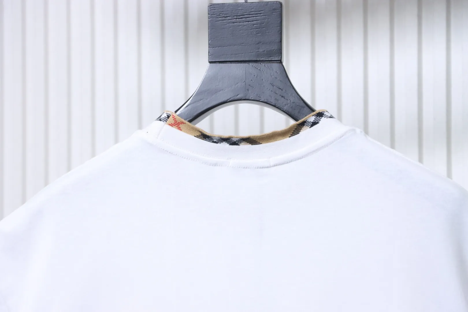 Back Check Trim Pocket T-Shirt