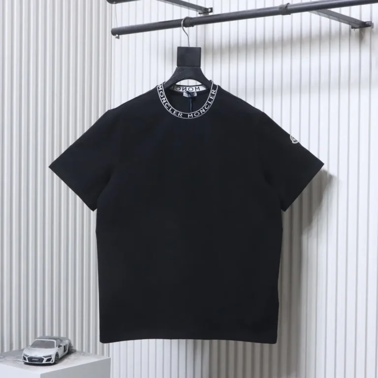 MC Logo Lettering Crew Neck T-Shirt
