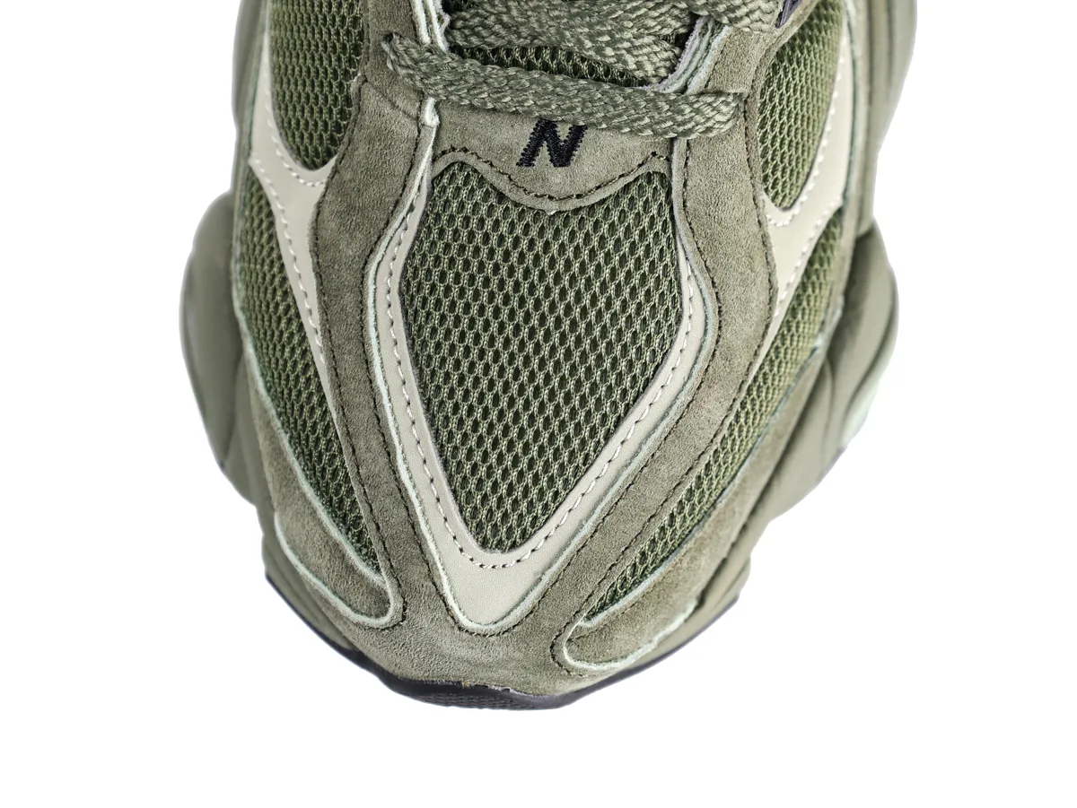 Mesh Toe box