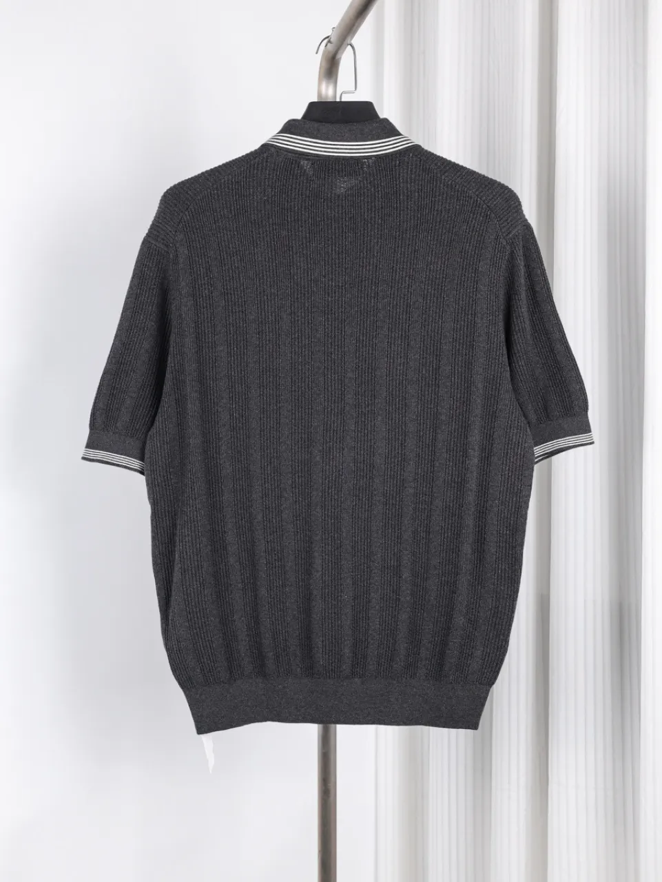 Back Ribbed Hem Two-Color Knit Polo T-Shirt