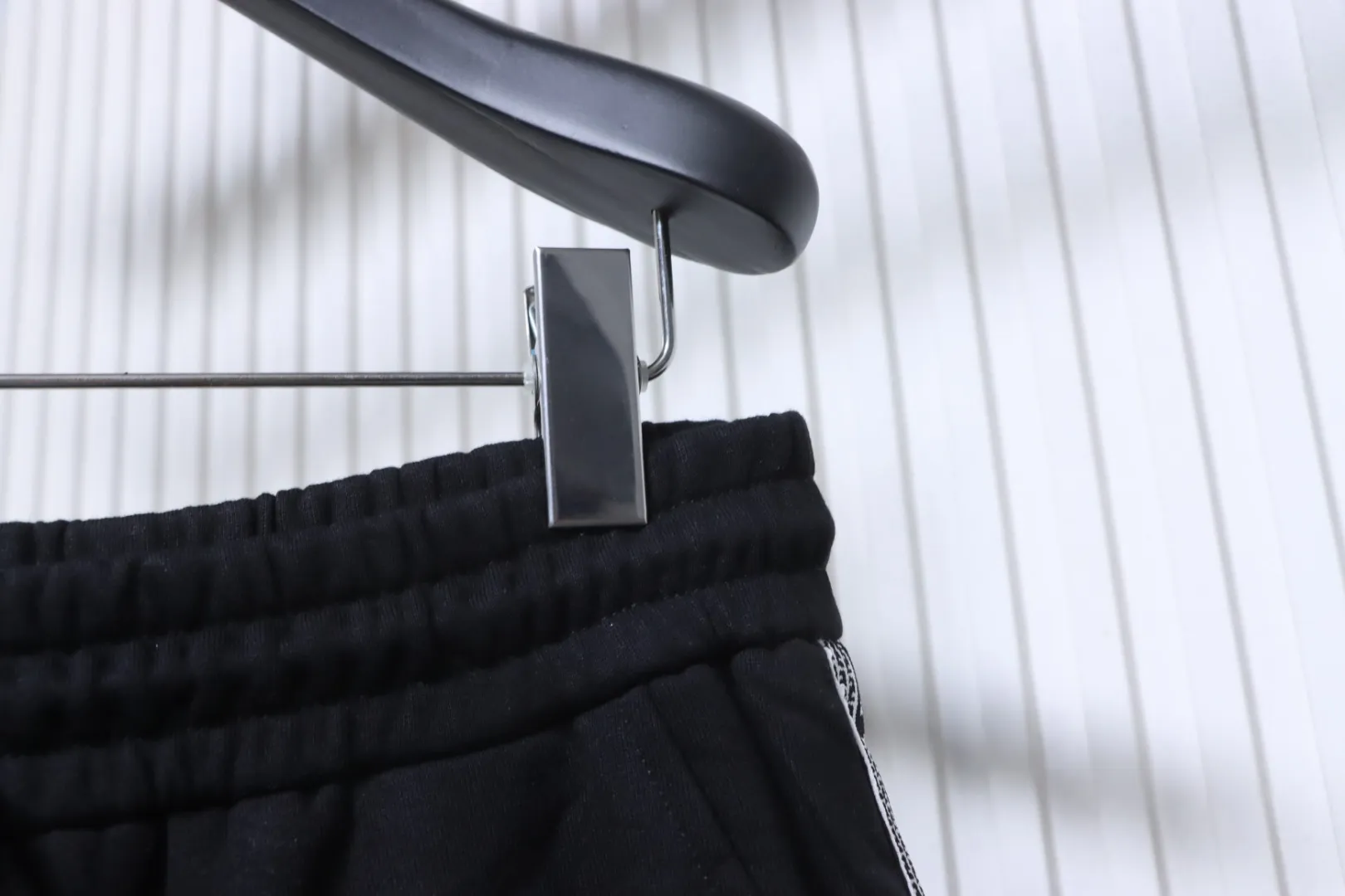 Half View Waistline