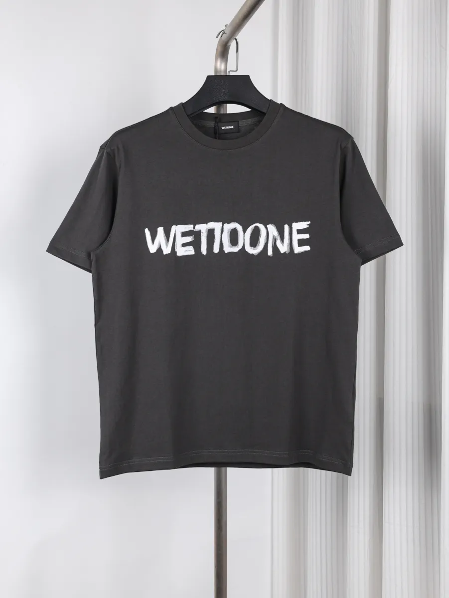 Well Done Graffiti Letter Print T-Shirt