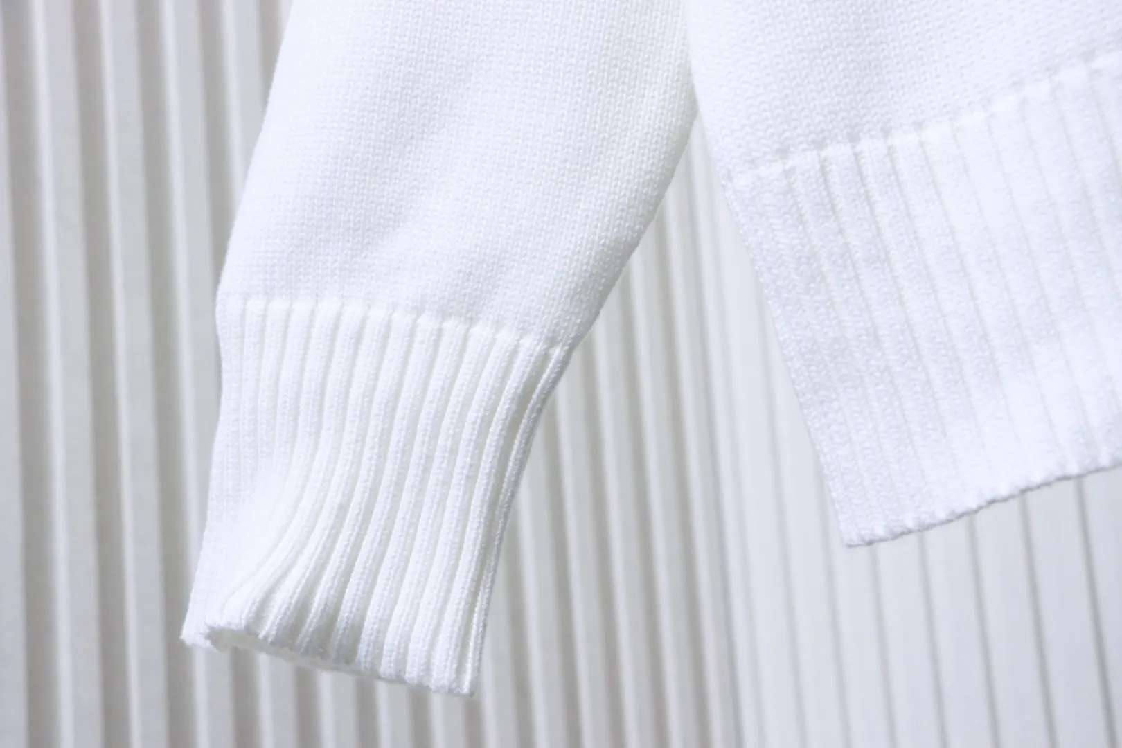 Sleeve Cuff Detail