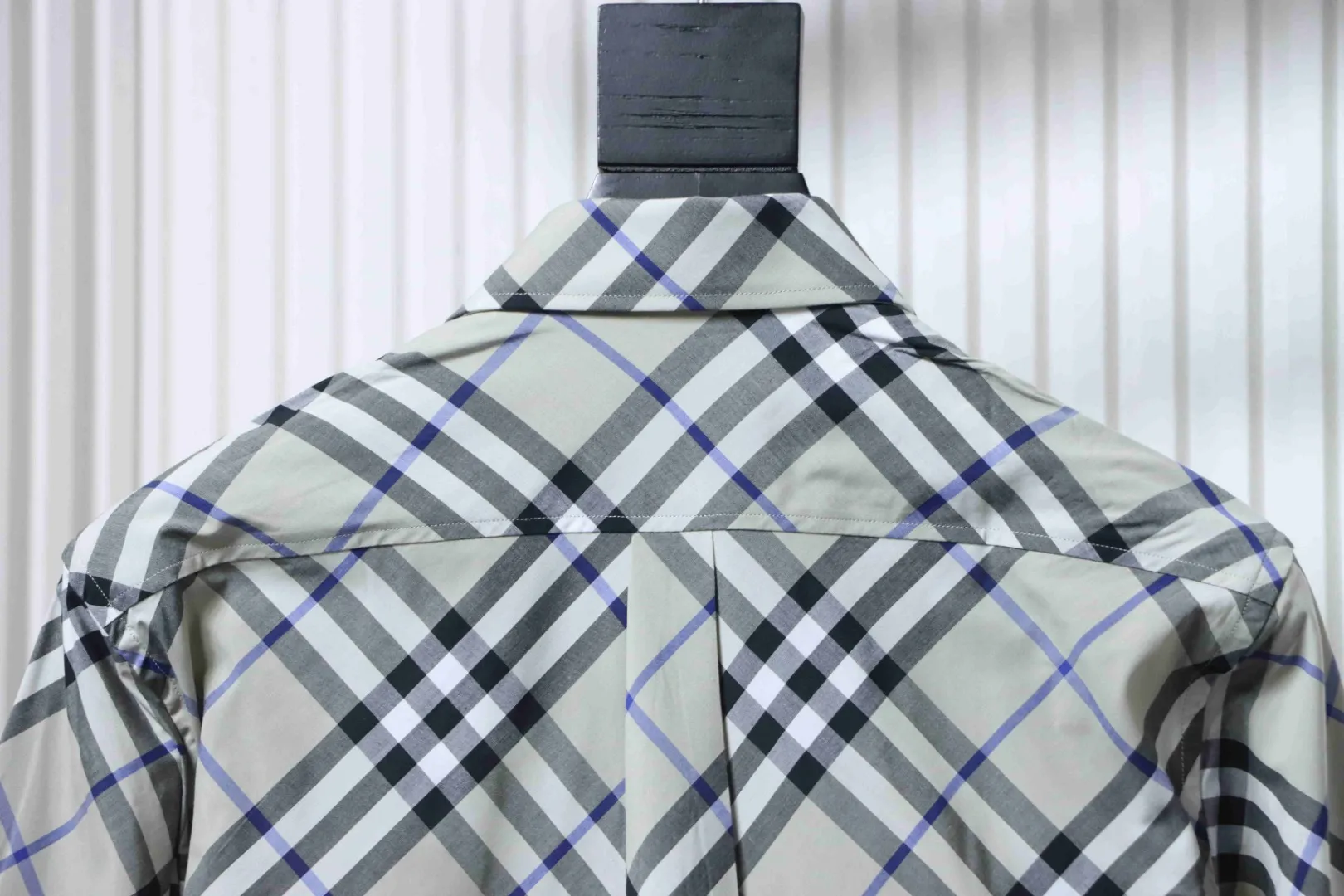 Back Neckline