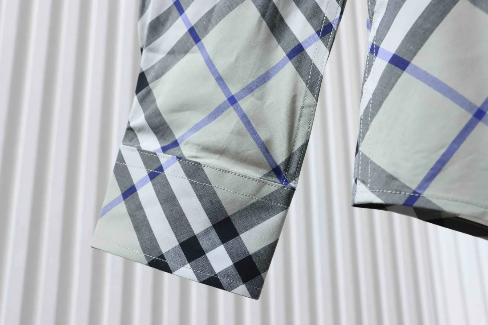Long Sleeve Detail