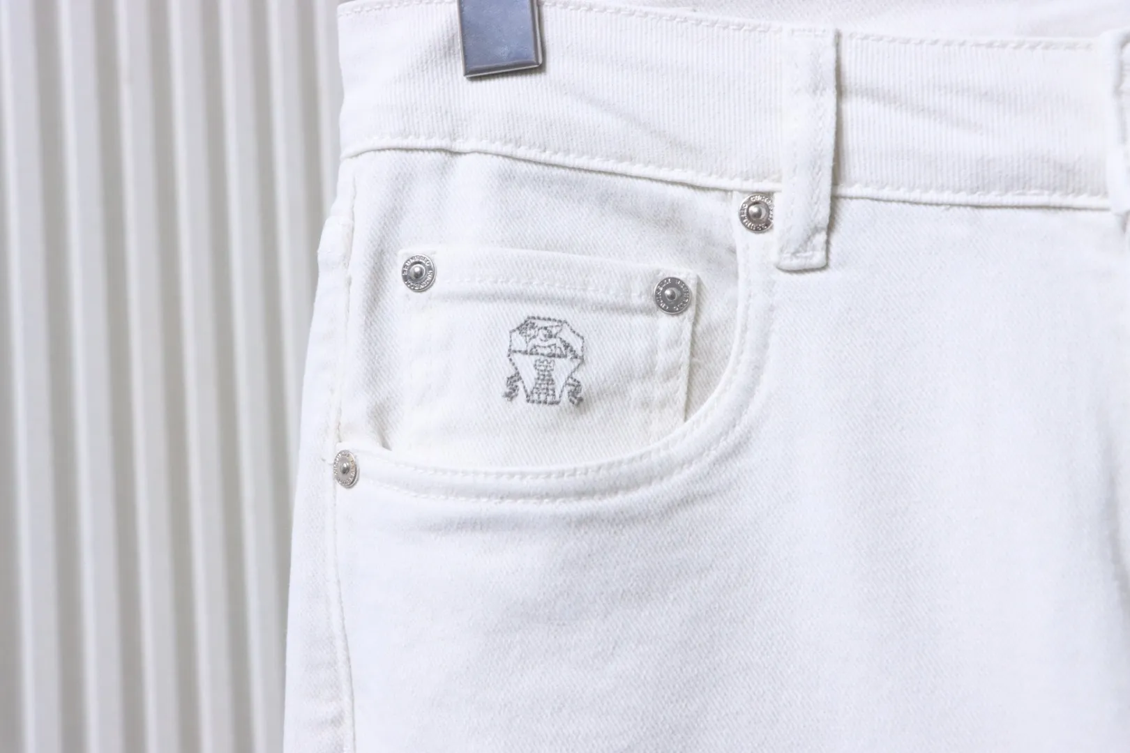 Pocket Detail