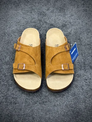 BK Zürich Suede Khaki Sandals