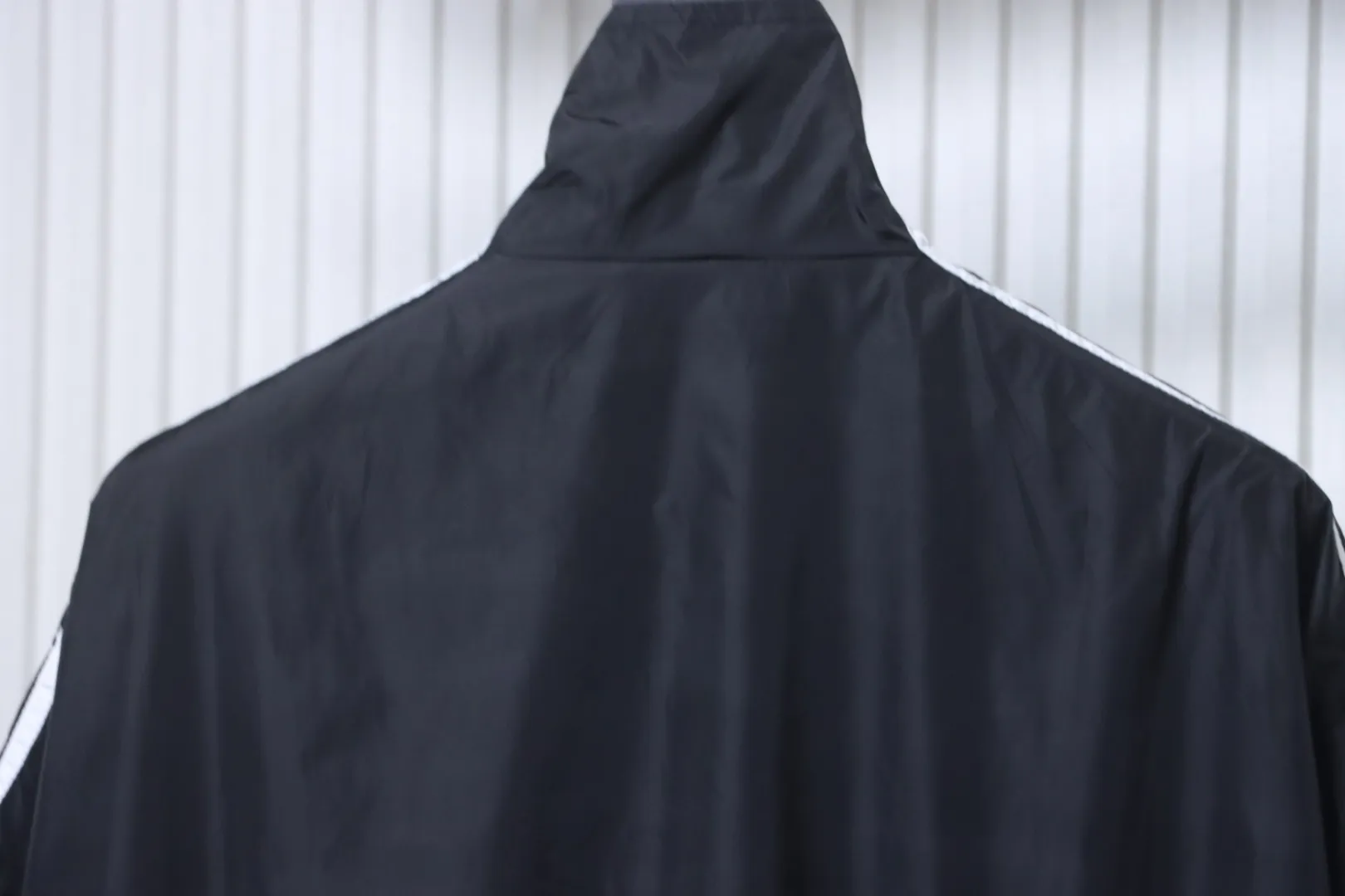 Back Neckline
