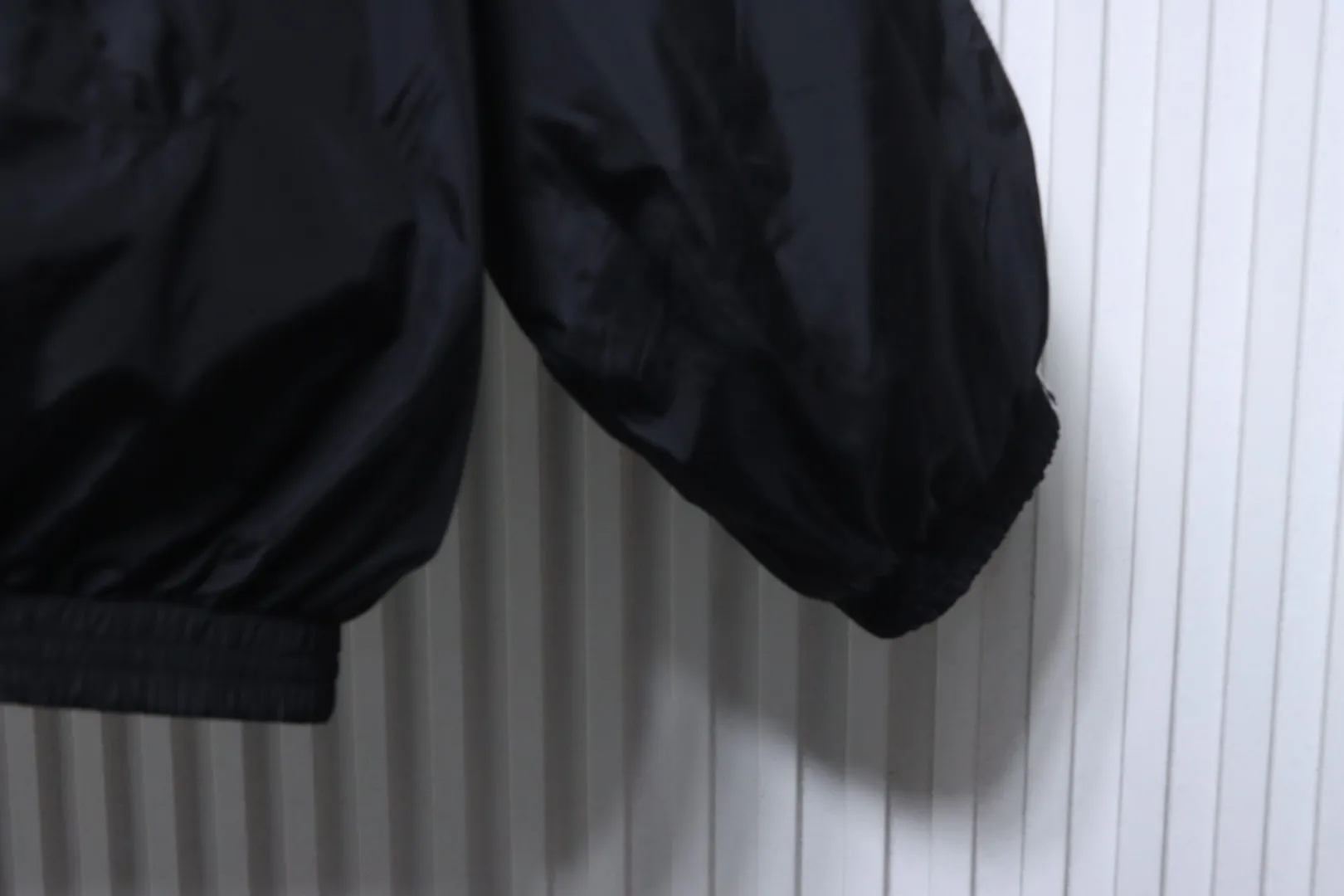 Long Sleeve Detail