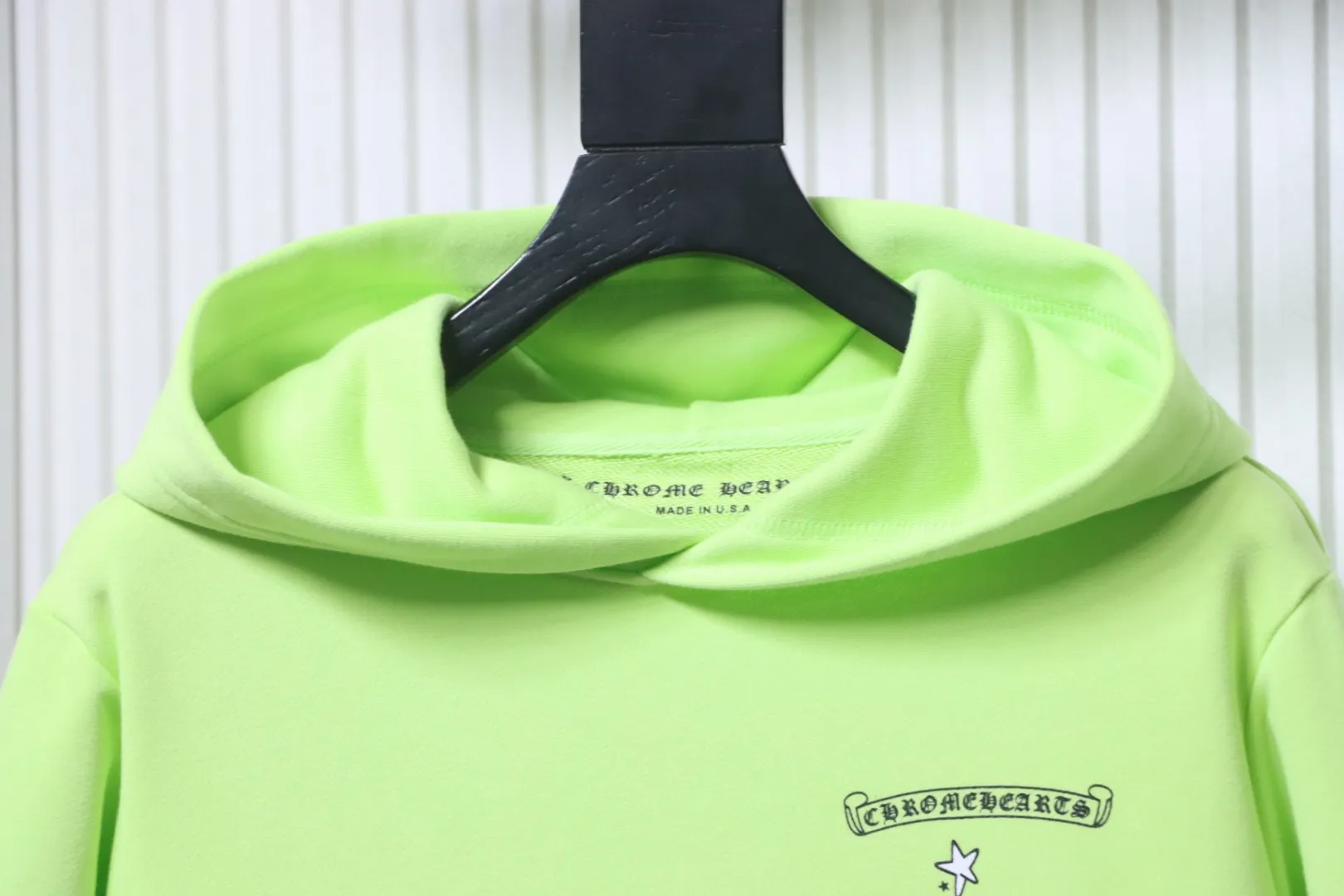 Collar Detail