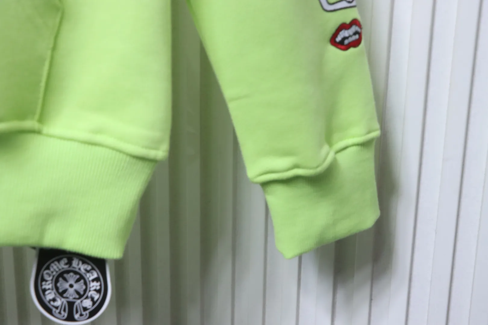Long Sleeve Detail