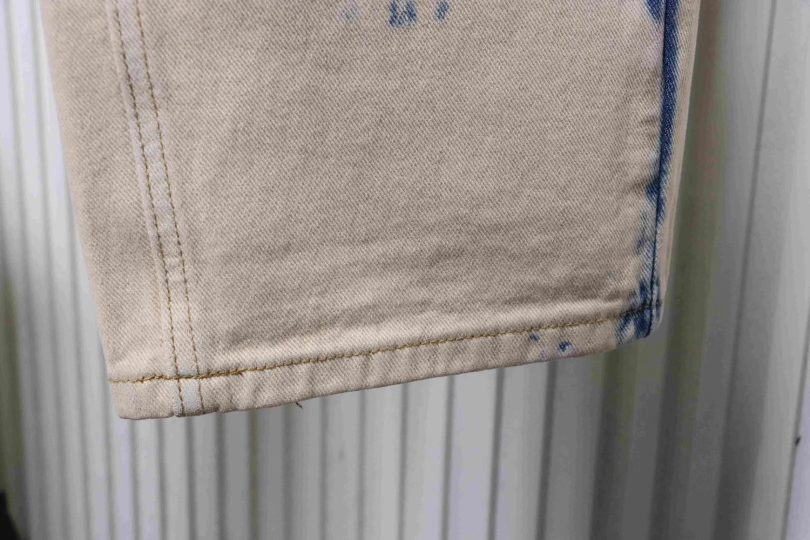 Bottom Hem Detail