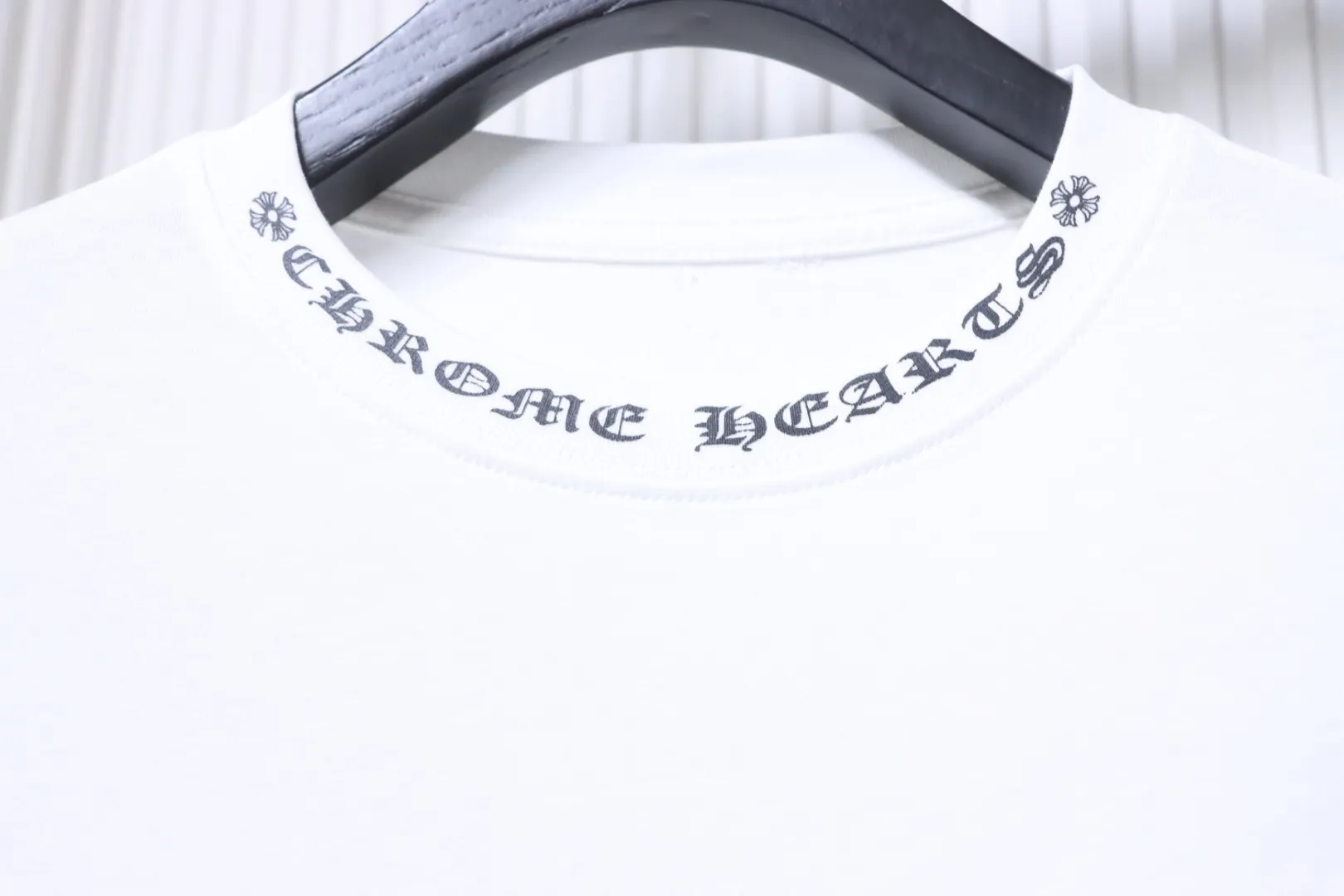 Collar Detail