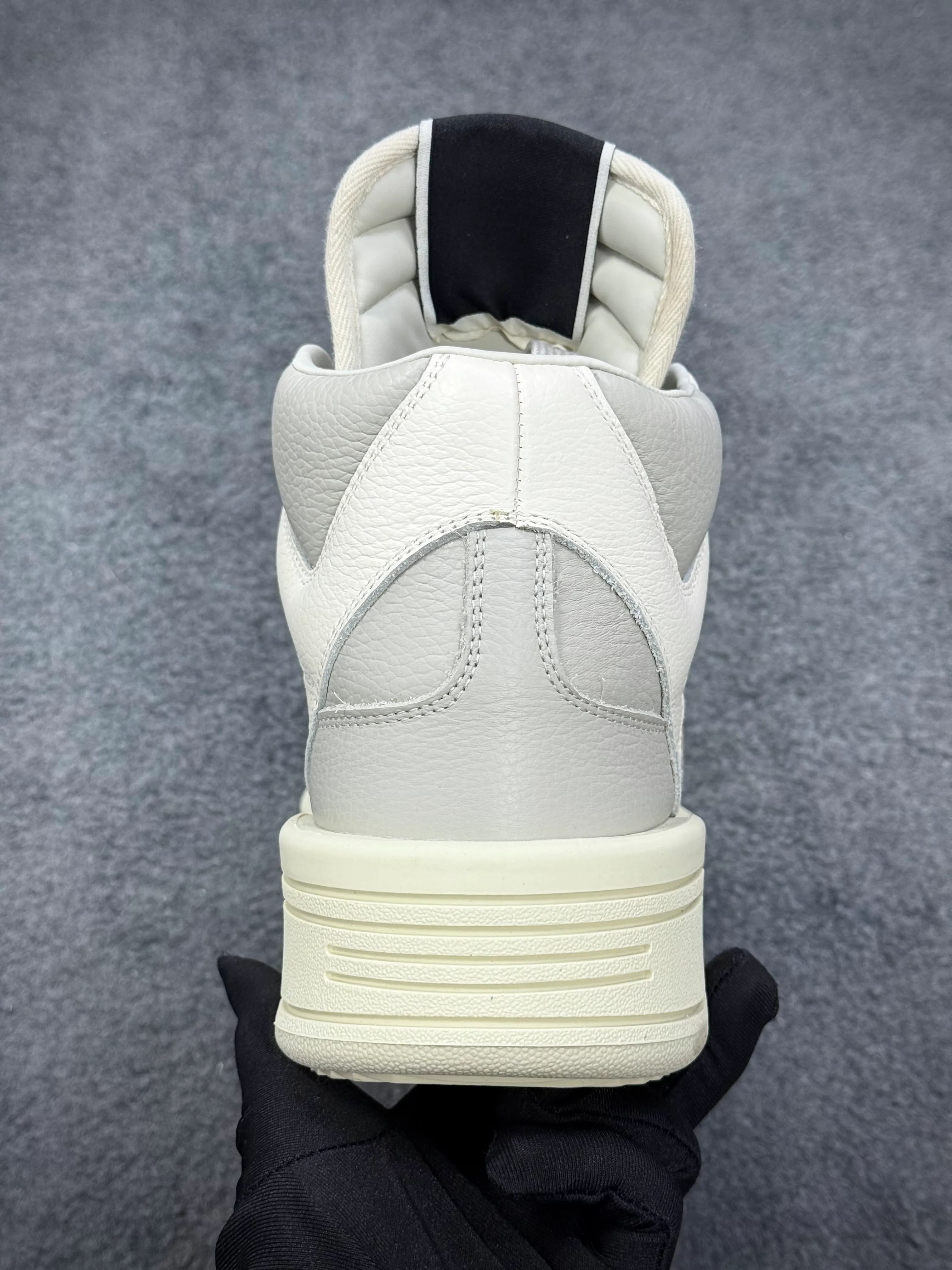 Rear Heel Detail