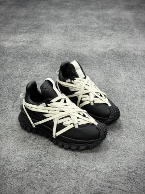 Mcler + R 0wens Trailgrip Megalace Black Sneakers Angeled View