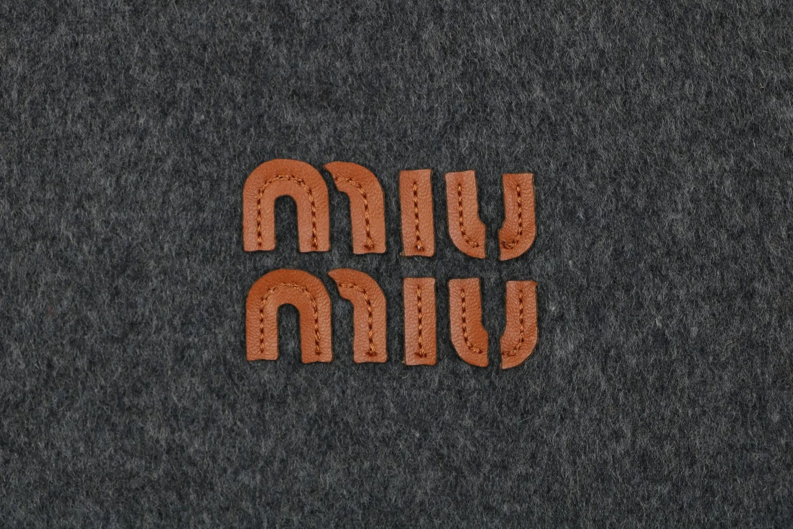 Logo Detail