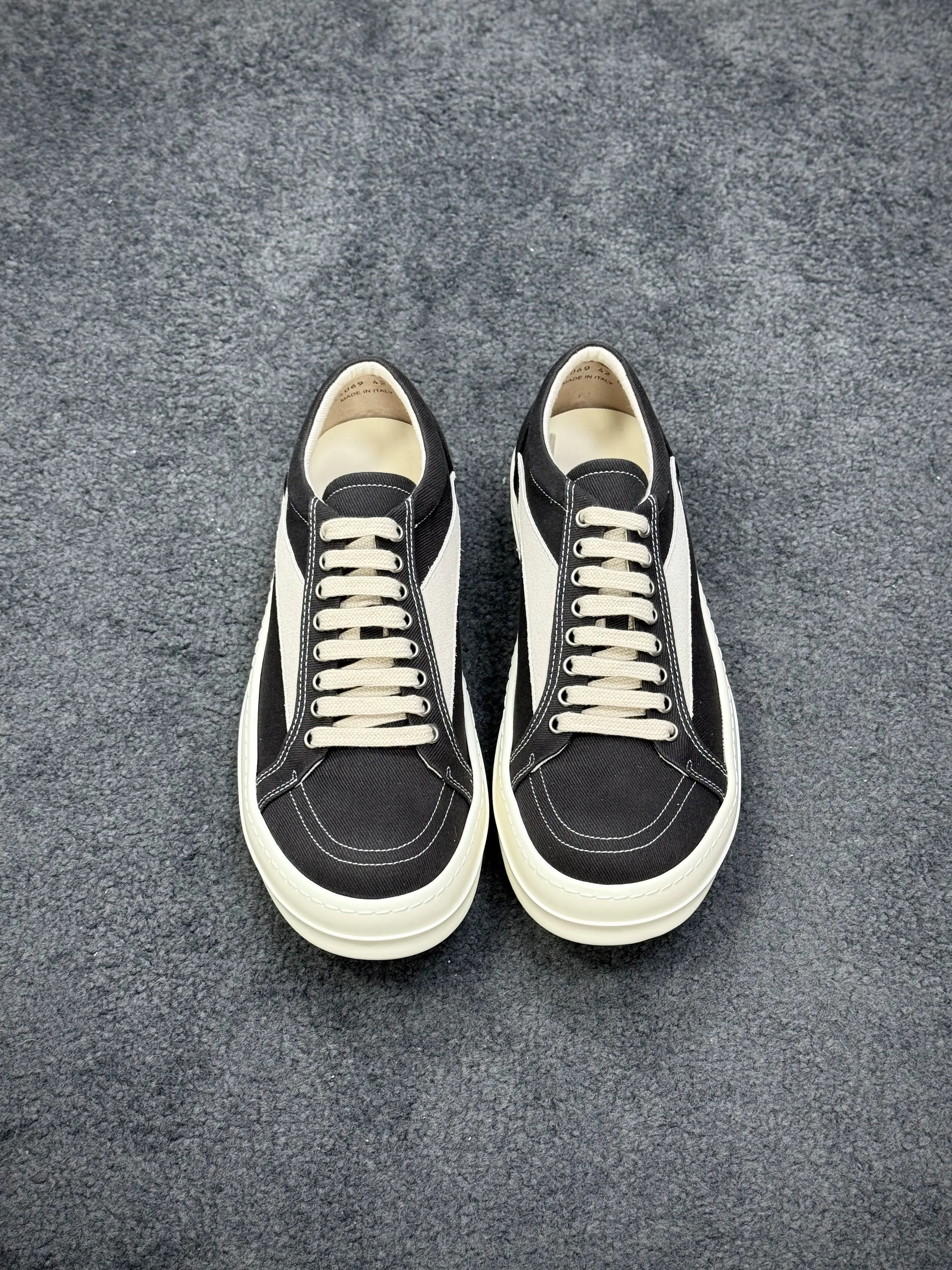 R 0wens DRKSHDW Denim Vintage Low Sneakers Black Milk Profile View