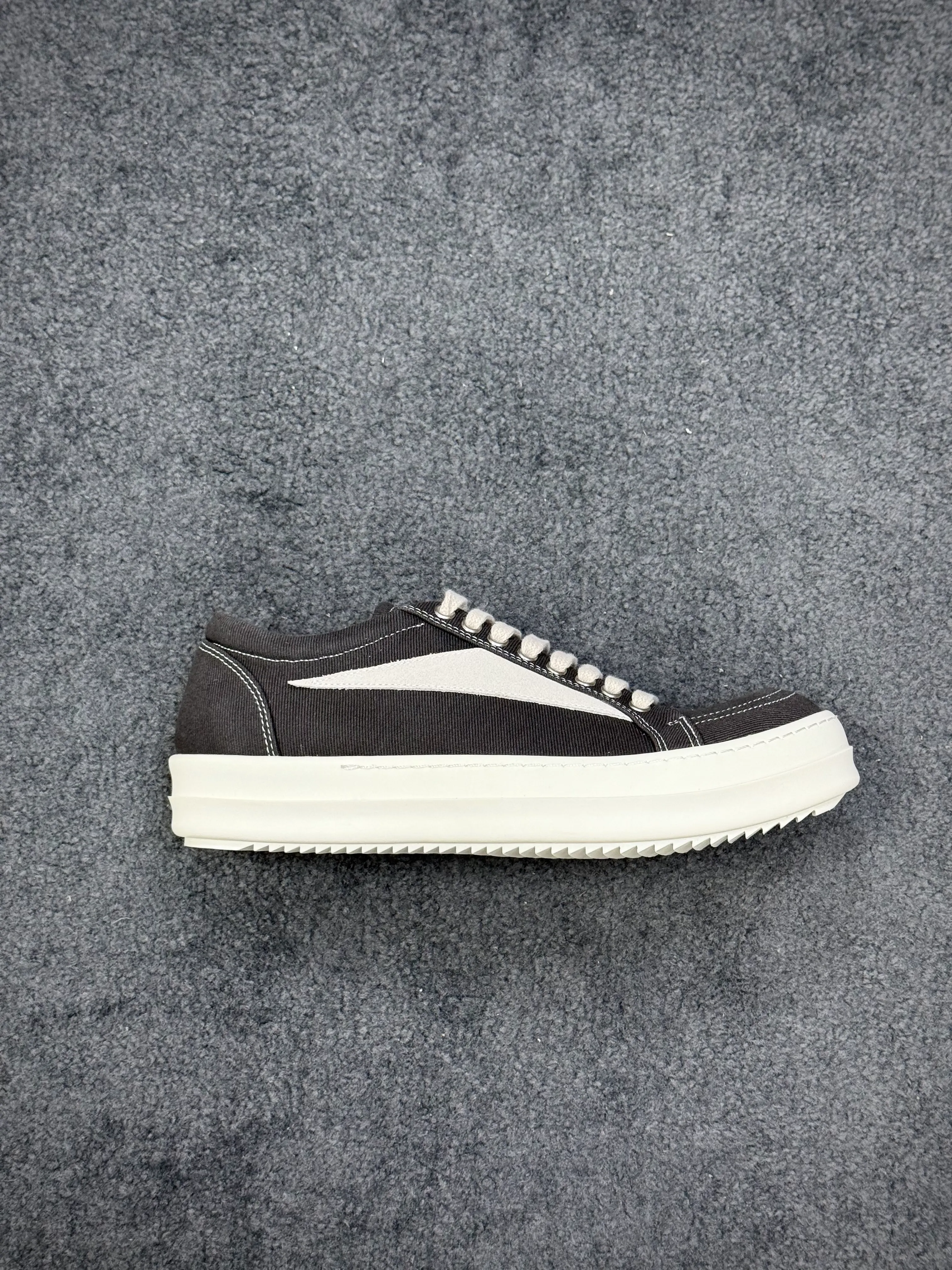 R 0wens DRKSHDW Denim Vintage Low Sneakers Black Milk Right Side View