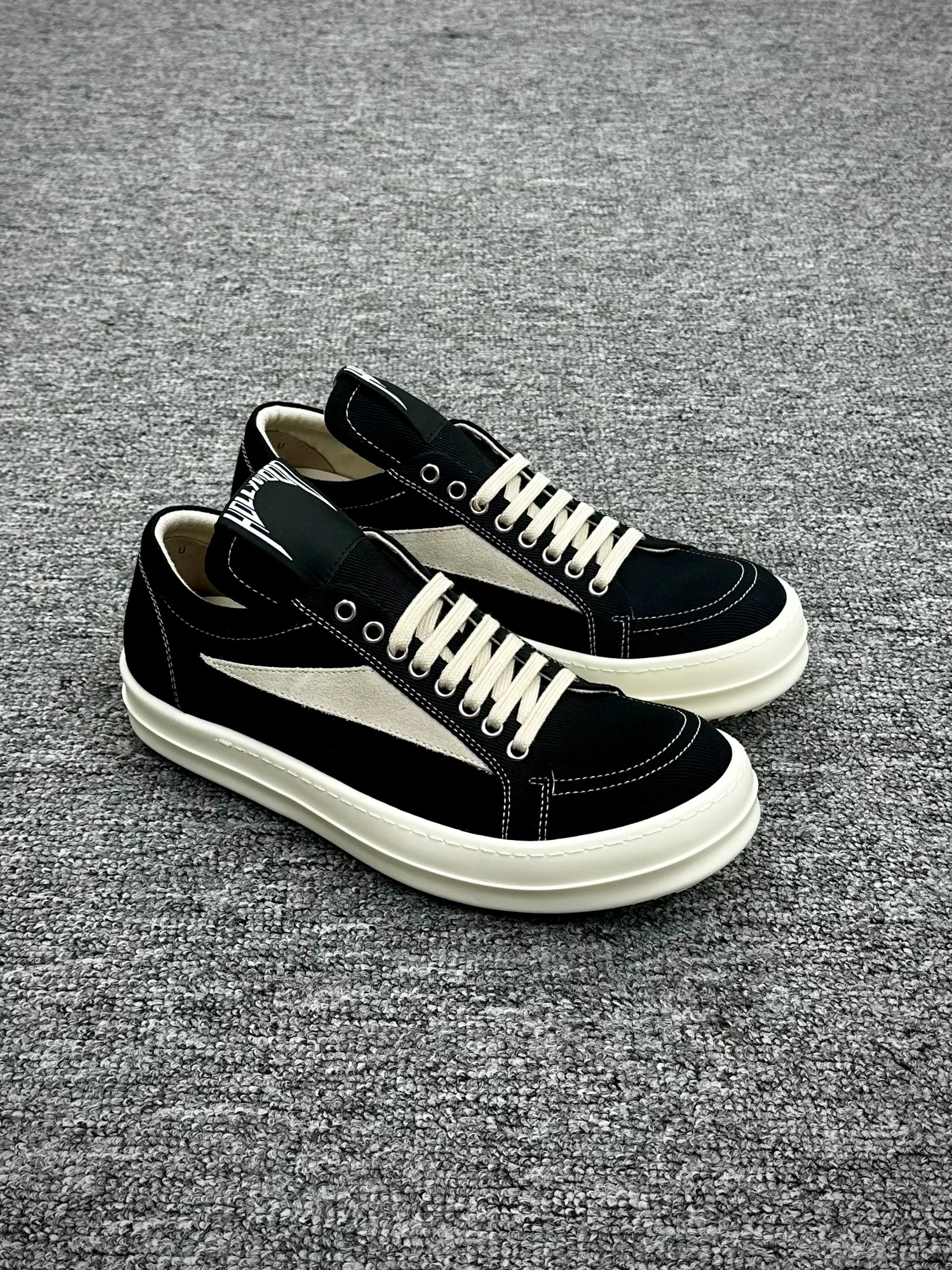 R 0wens DRKSHDW Hollywood BlackMilk Vintage Low Sneakers Angeled View