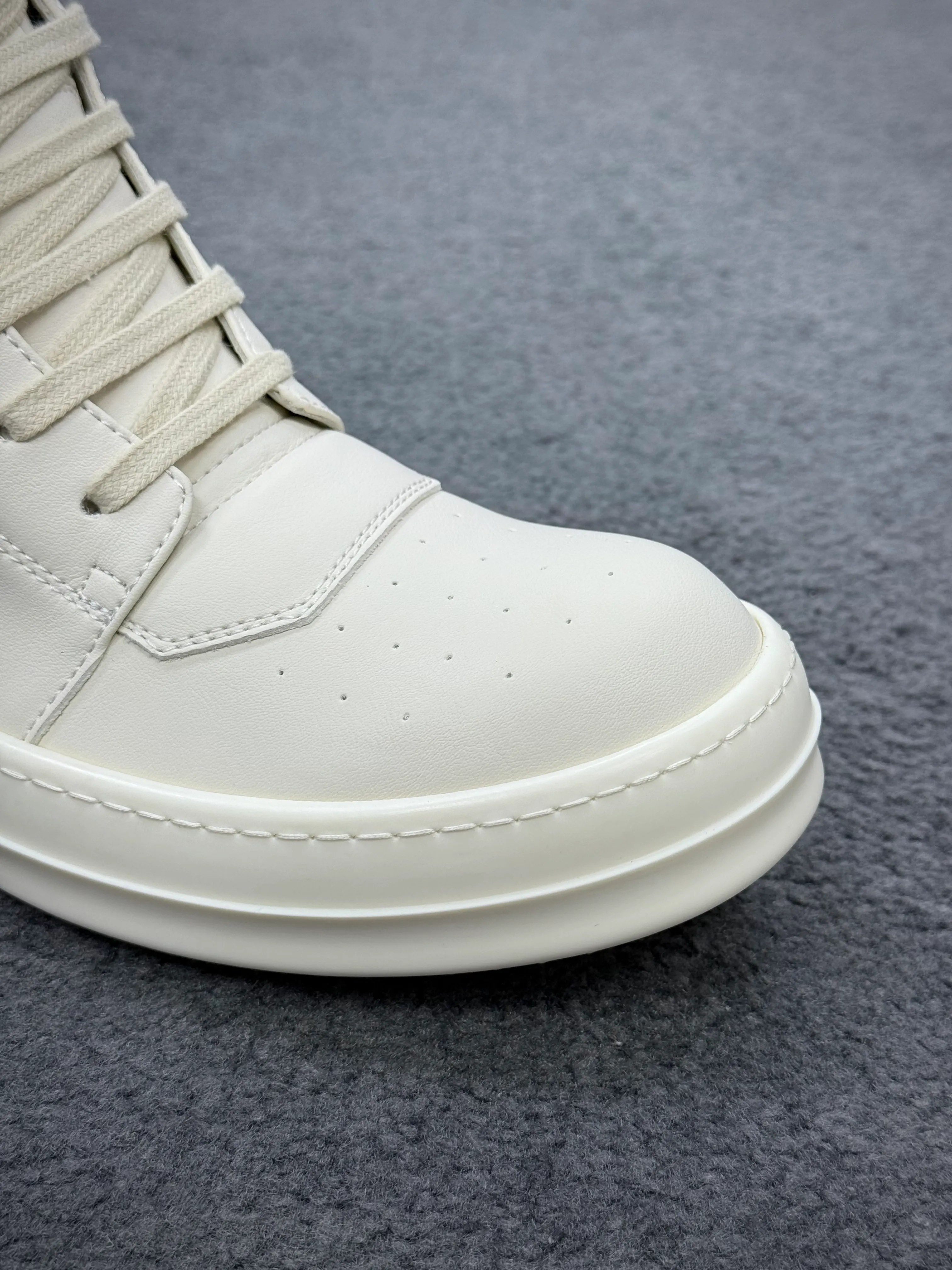 Mesh Toe Box