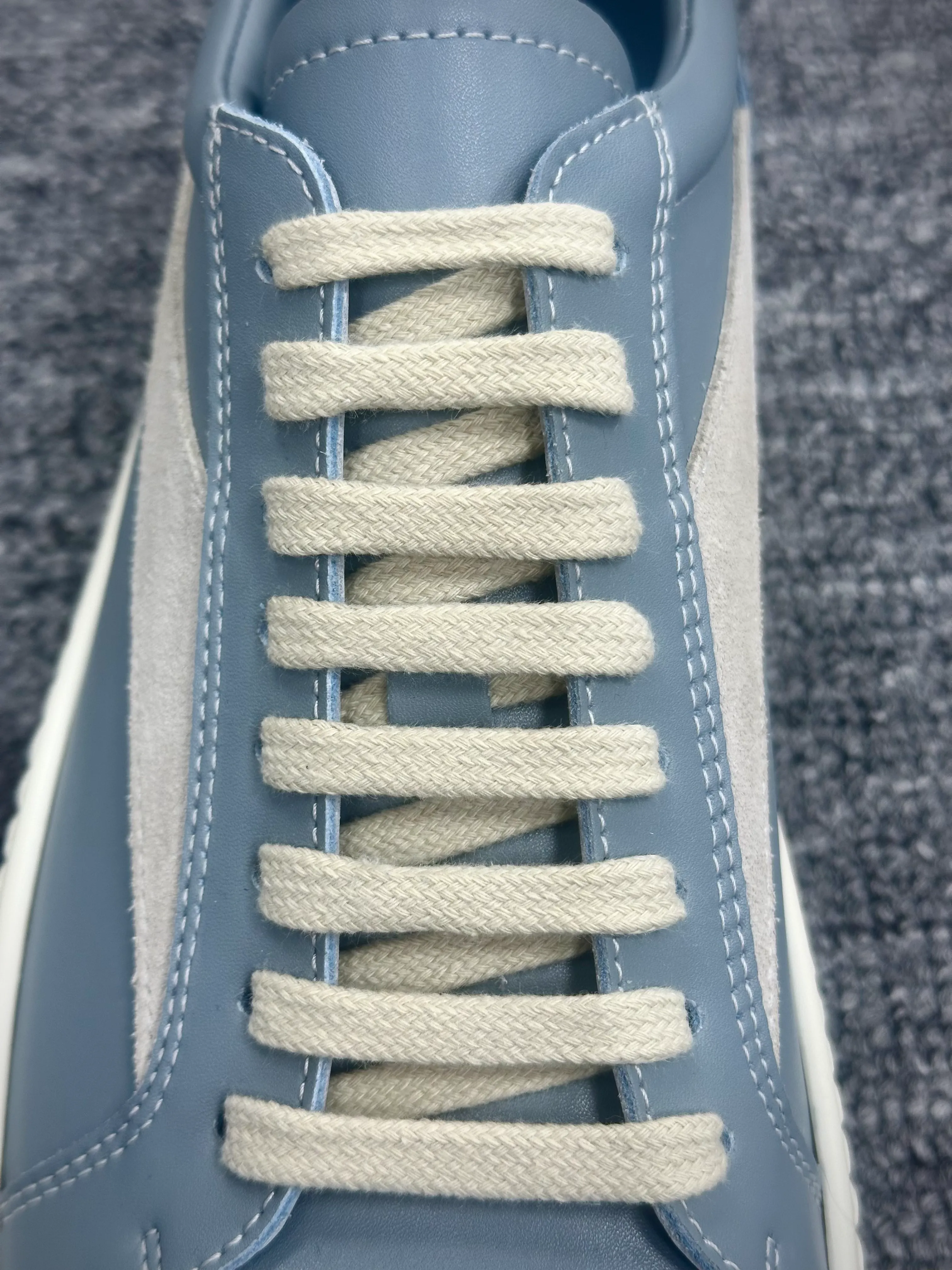 Shoe Lace Detail