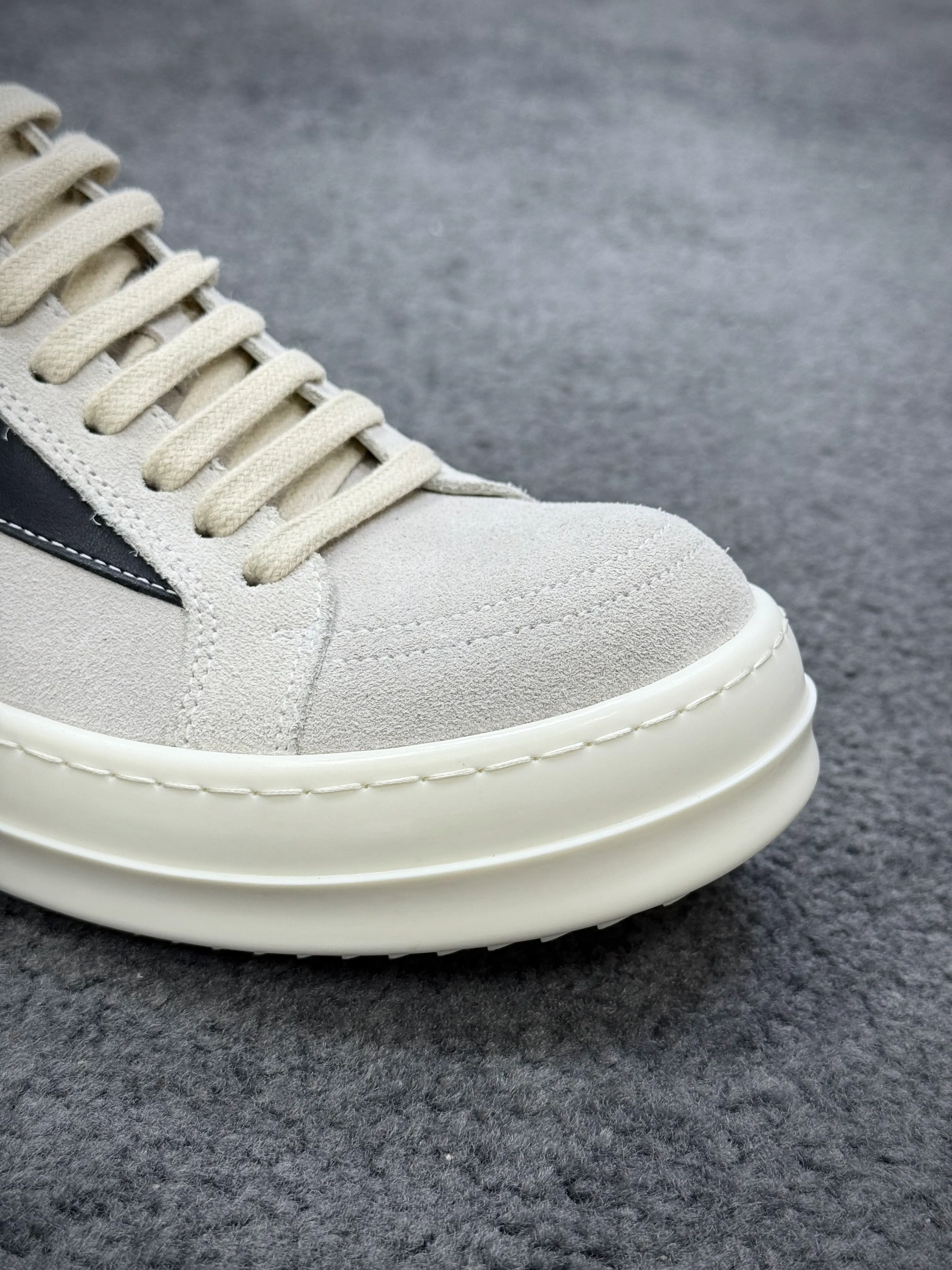Mesh Toe Box
