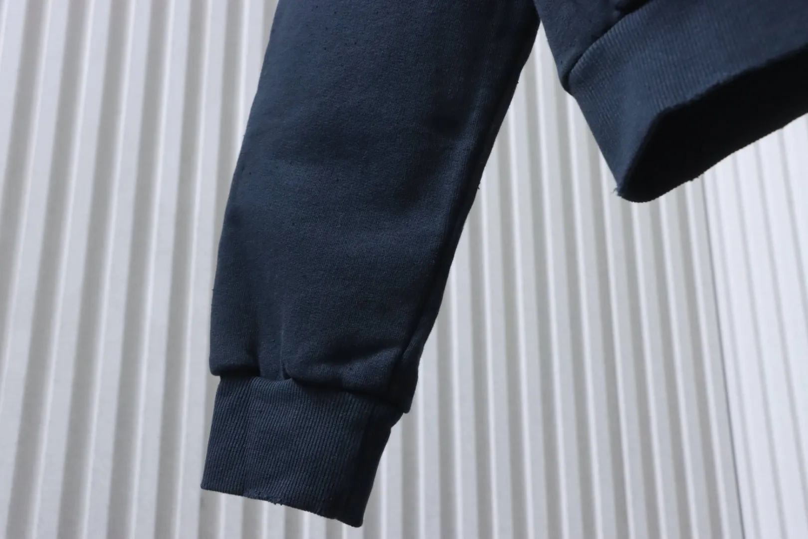 Long Sleeve Detail