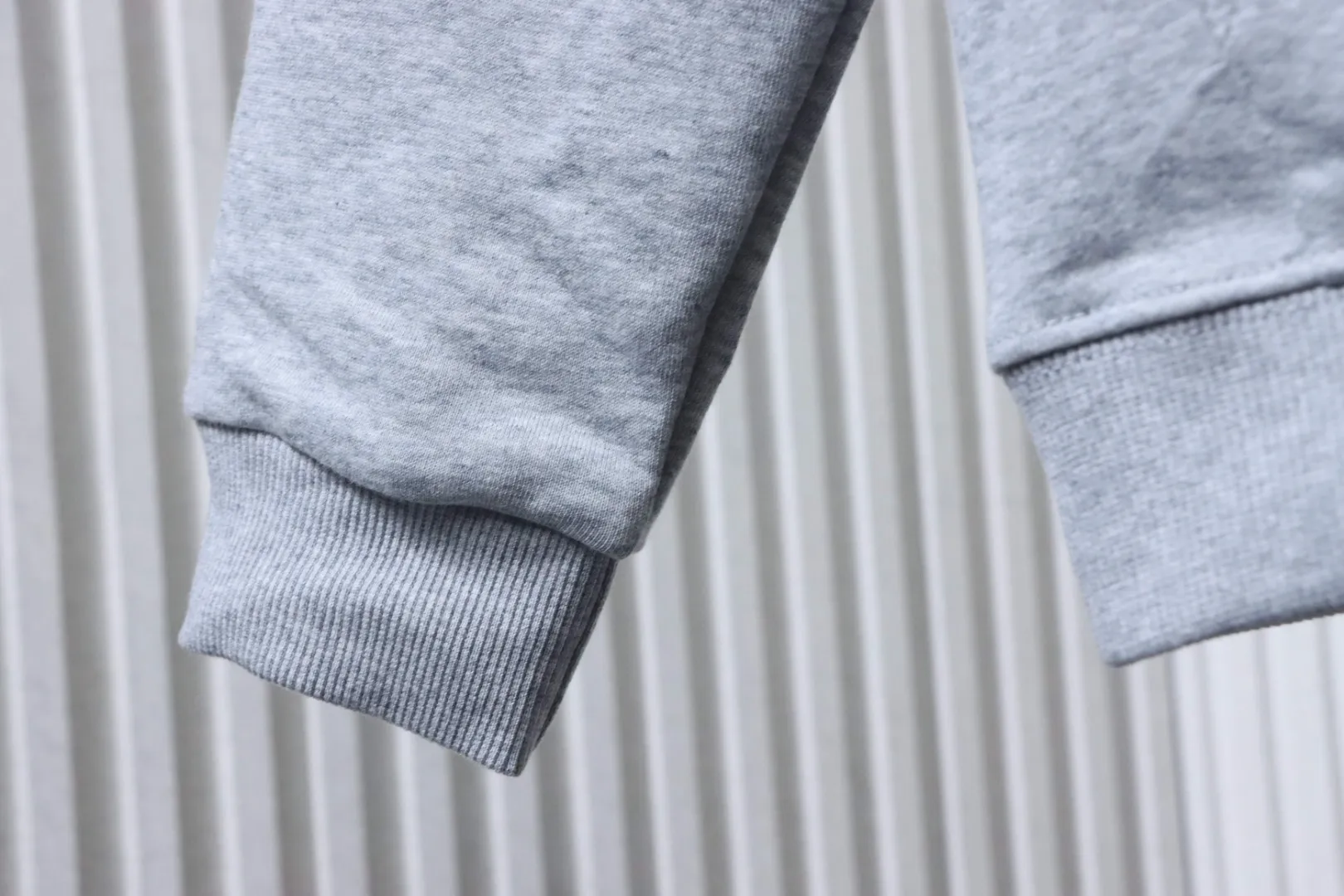 Long Sleeve Detail