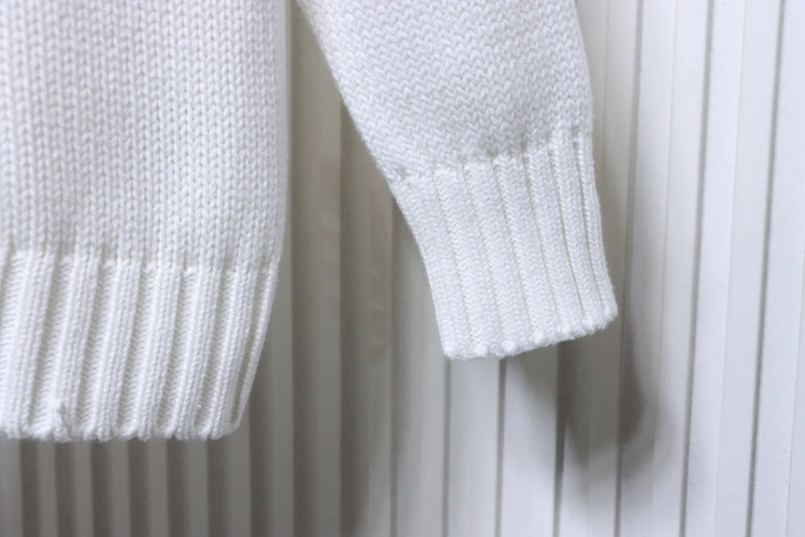 Long Sleeve Detail