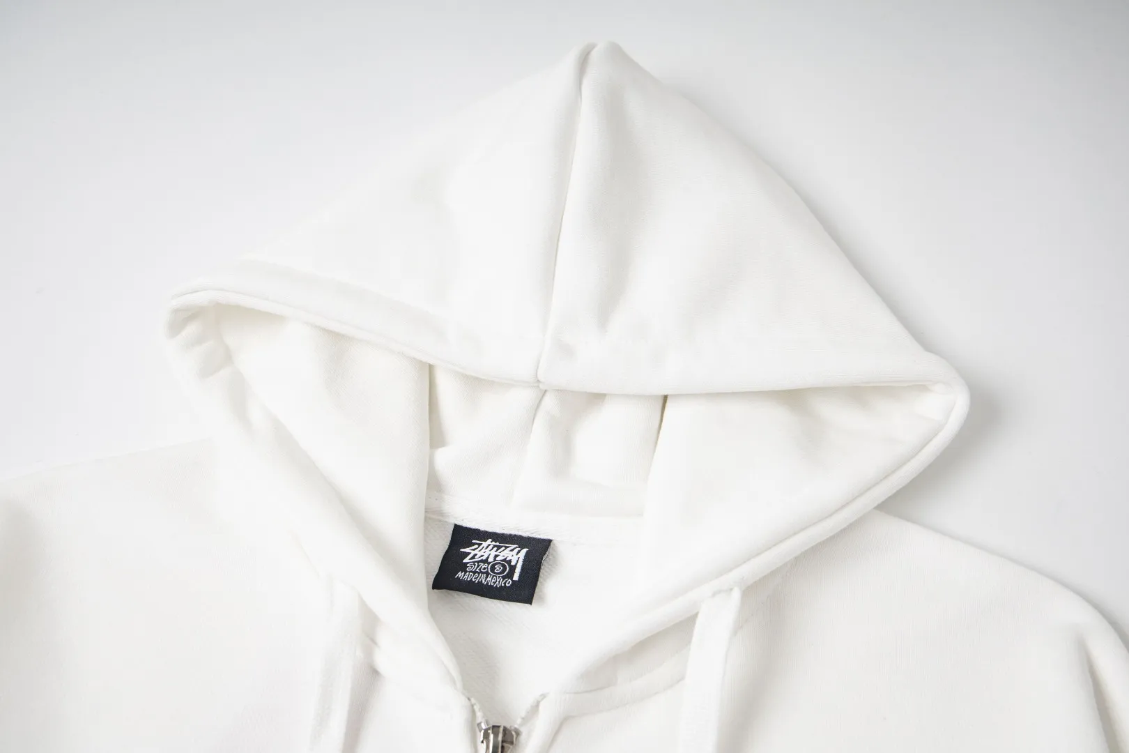 Hoode Detail