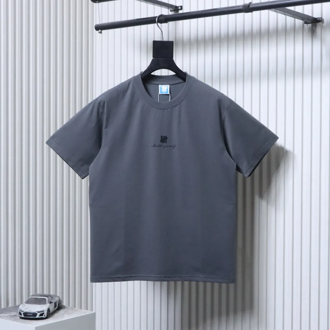 UD SS26 Five-Strike Three-Fist Graphic Cotton T-Shirt