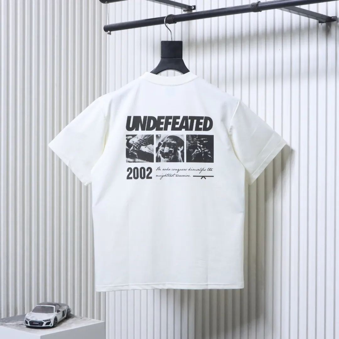 Back UD SS26 Five-Strike Three-Fist Graphic Cotton T-Shirt