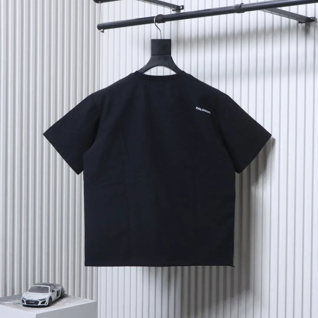 Back Uni Race Flag Patchwork Zip-Pocket T-Shirt